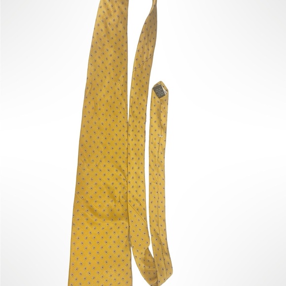 Brooks Brothers Yellow Patterned Men's Tie 100 percent silk. - Picture 1 of 3